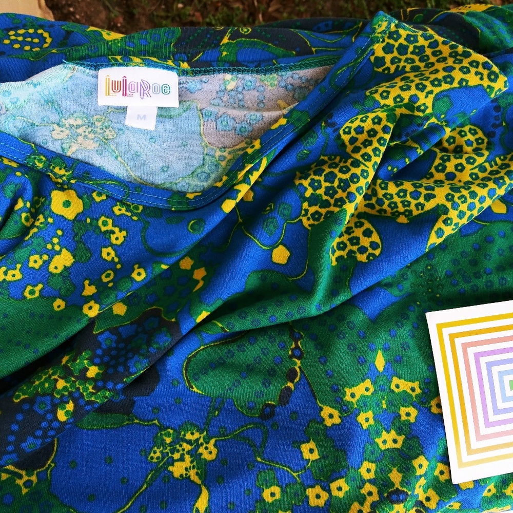 LuLaRoe top